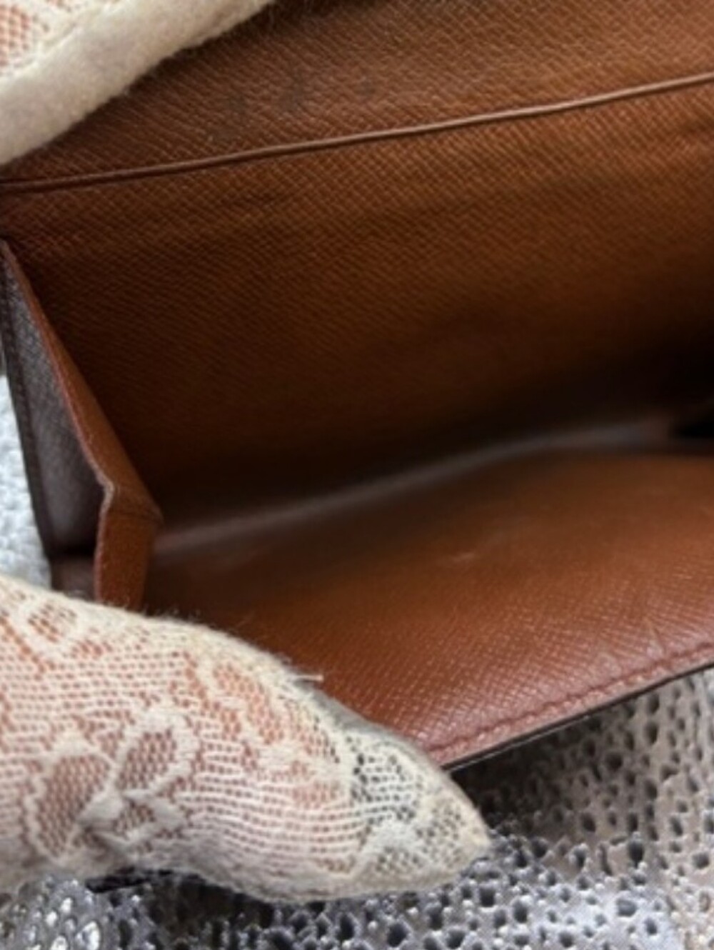 Louis Vuitton Monogram Compact Wallet - Brown - Picture 5 of 8